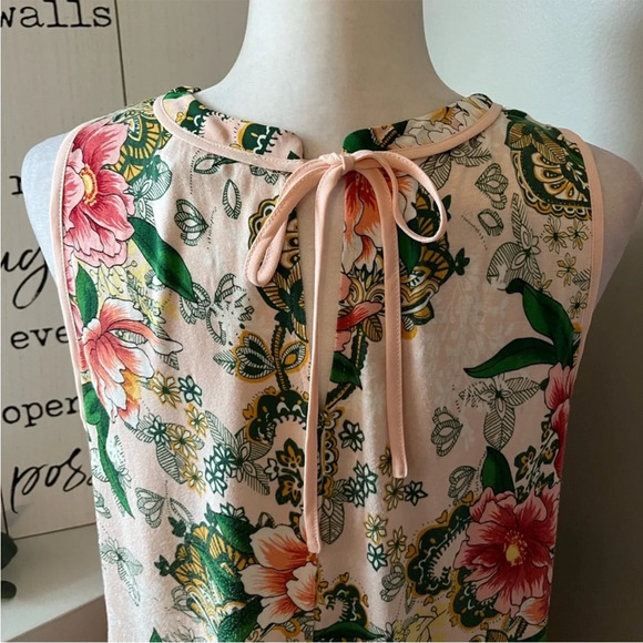 Carmen Marc Valvo Pink Floral Mixed Media Sleeveless Blouse - size Small - Picture 9 of 10